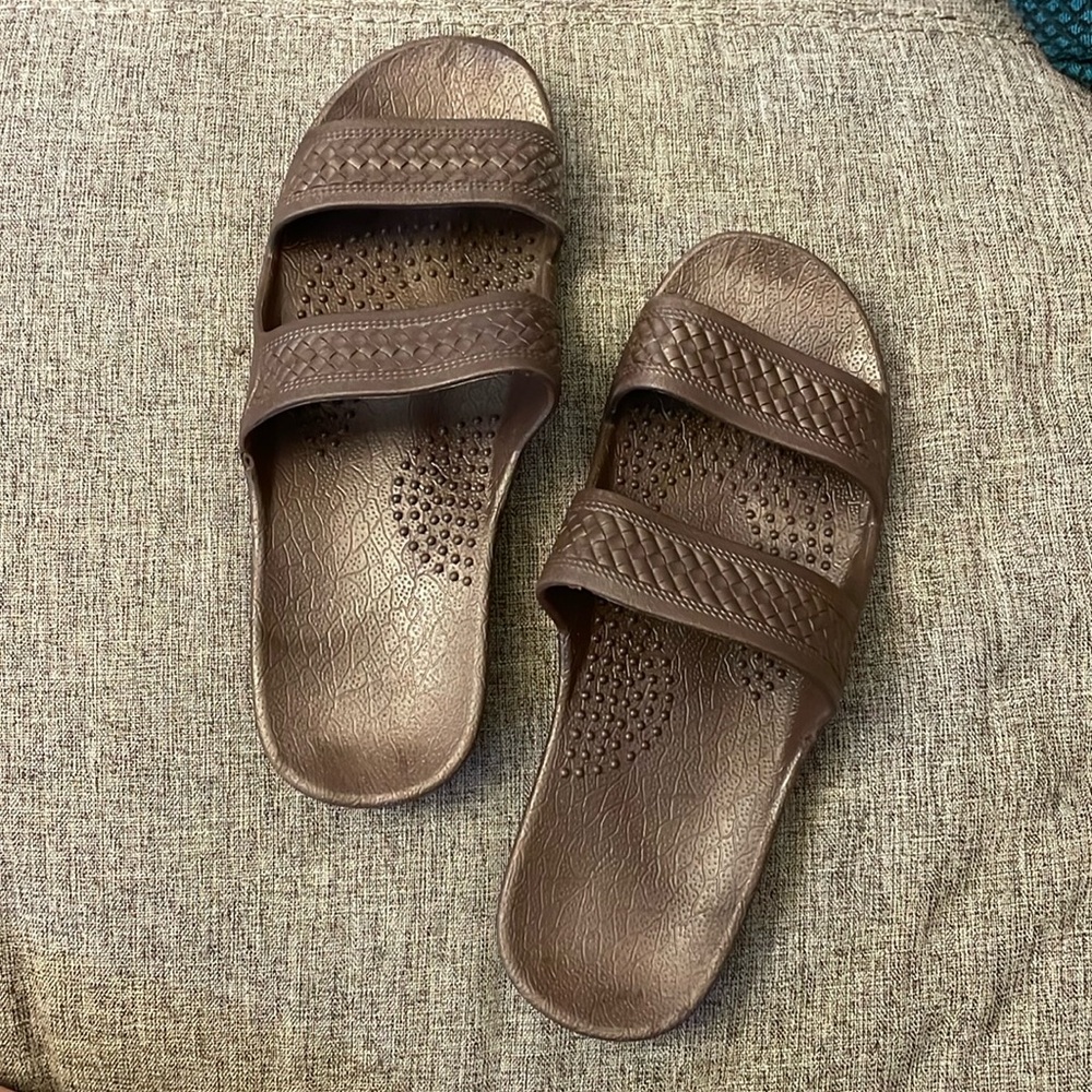 Brown Men’s Surfwave Sandals Size 10